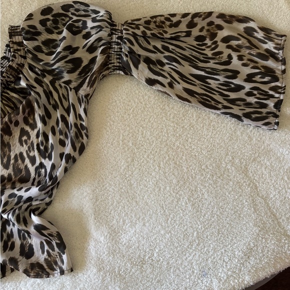 Alberto Makali Leopard prin Off Shoulder Long Sleeve Women’s Top Size Large - Picture 3 of 9
